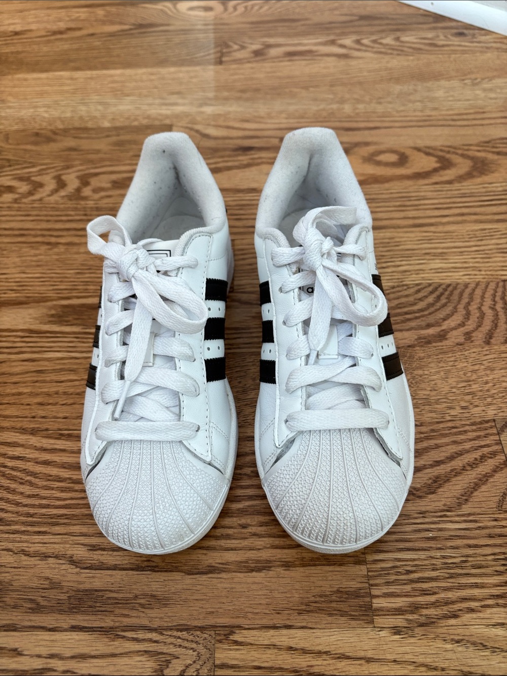 Adidas Superstar Sneakers